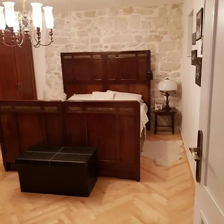 Stone House Buble Trogir